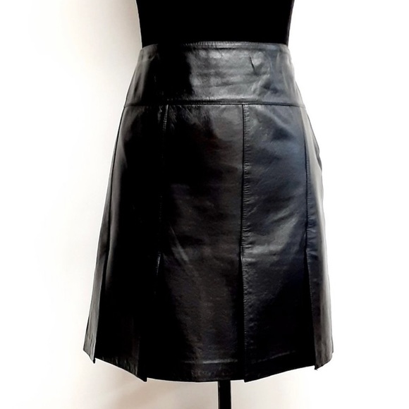 Danier Dresses & Skirts - 🎉Host Pick🎉 Danier Black Leather Panel Skirt 10